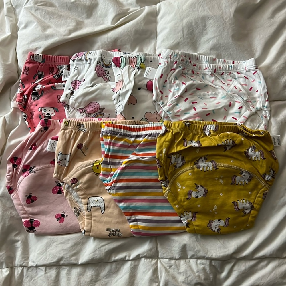 Potty training pants Size 4-6T L Girls